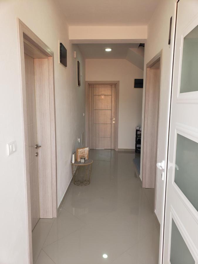Gjoni Apartments Ulcinj Exterior photo